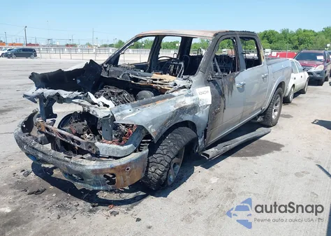 2017 Ram 1500 Laramie 4X4 5'7 Box z USA, uszkodzony, nr VIN 1C6RR7NM1HS874804